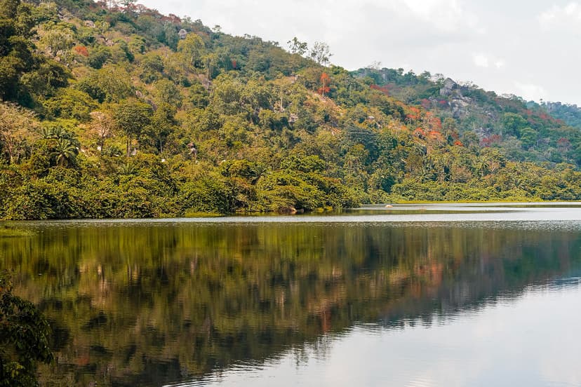Canoeing on Lake Duluti