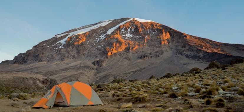Hikers crossing Shira Plateau